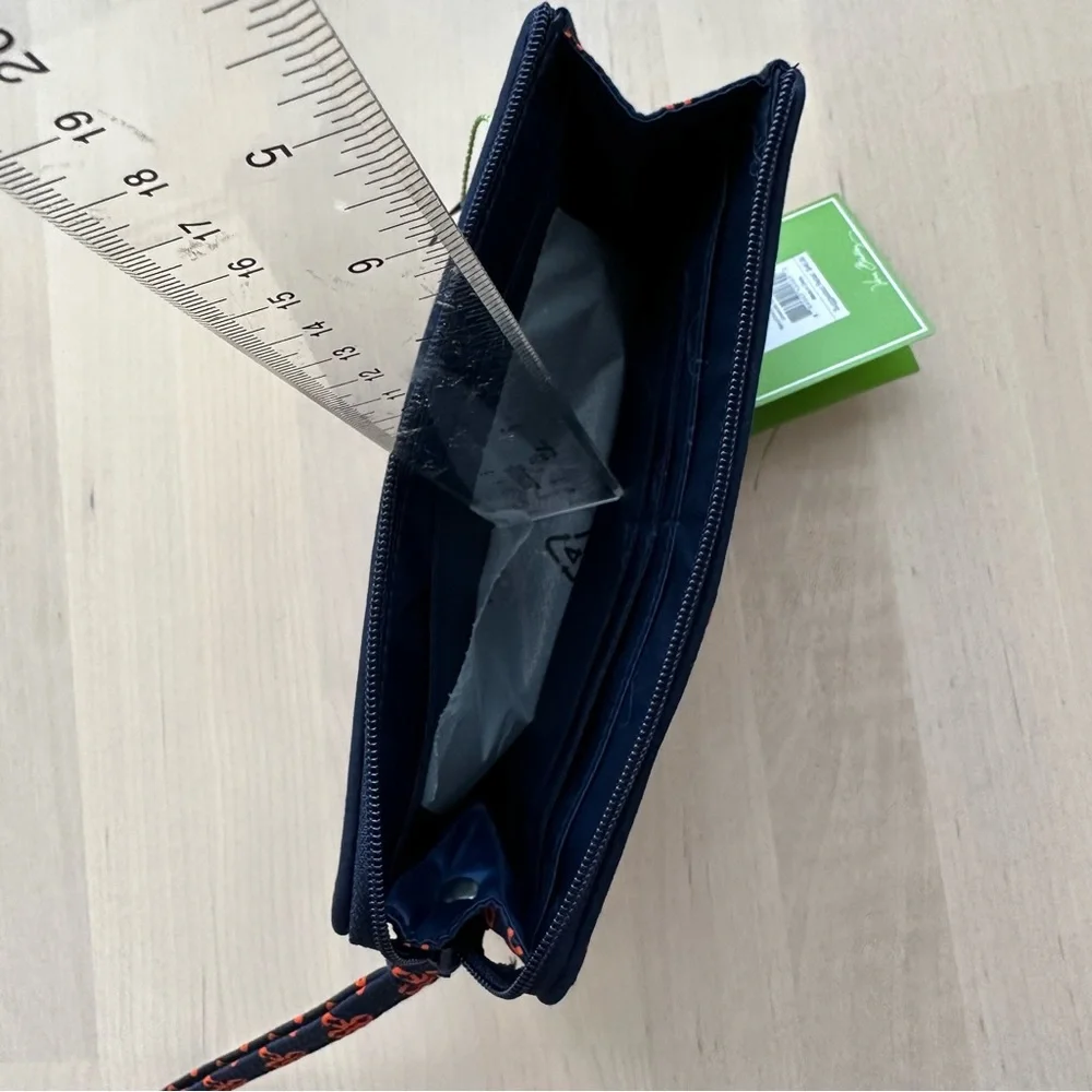 New Vera Bradley University of Virginia UVA Front Zip Wristlet - Picture 6 of 13